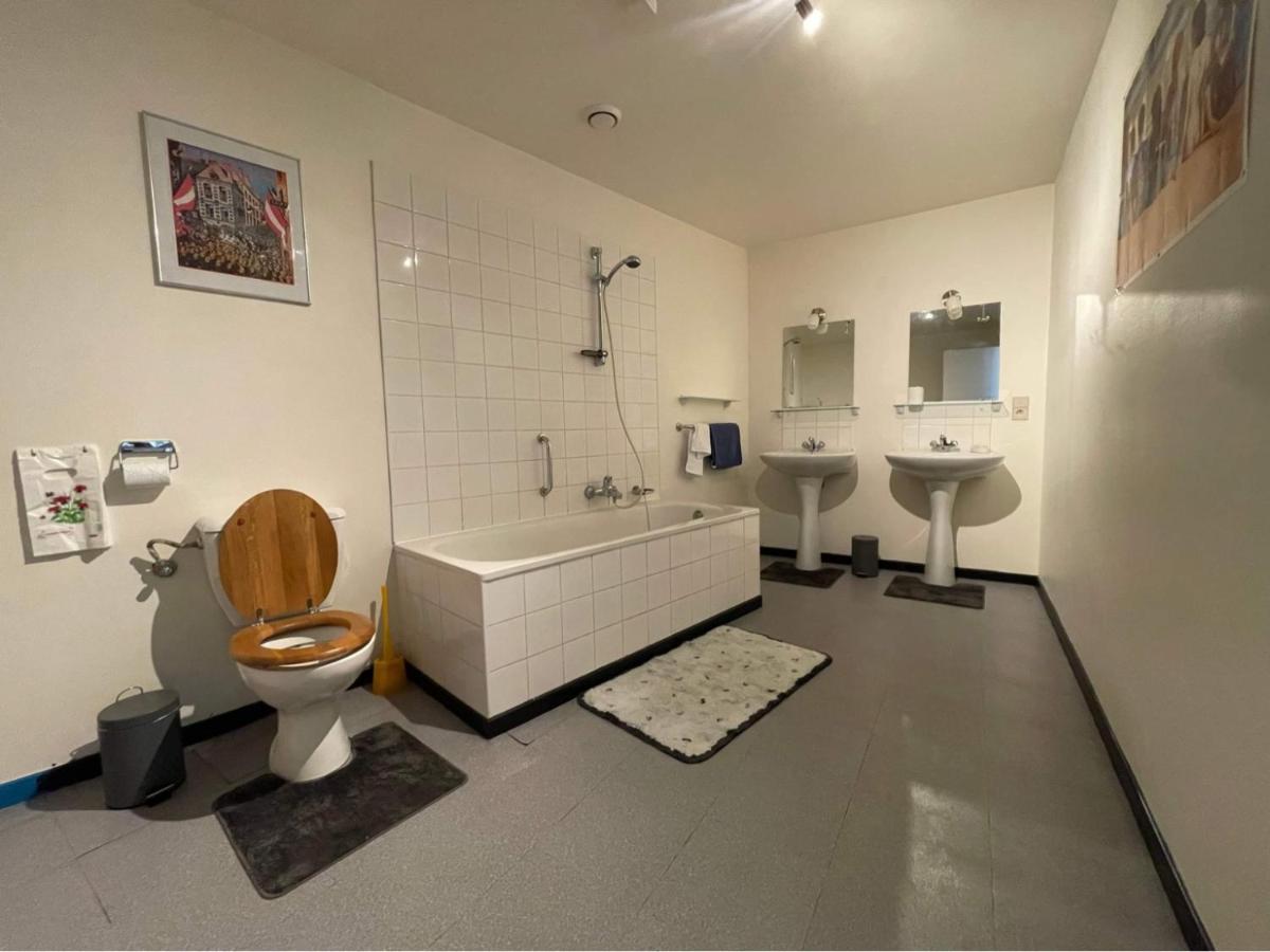 Spacieux Appartement Mons  Exterior foto